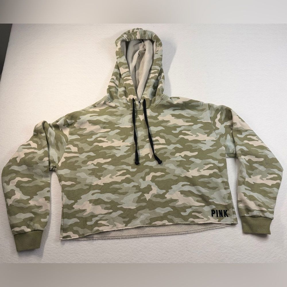 Victoria’s Secret pink pull over cropped camo sweatshirt medium